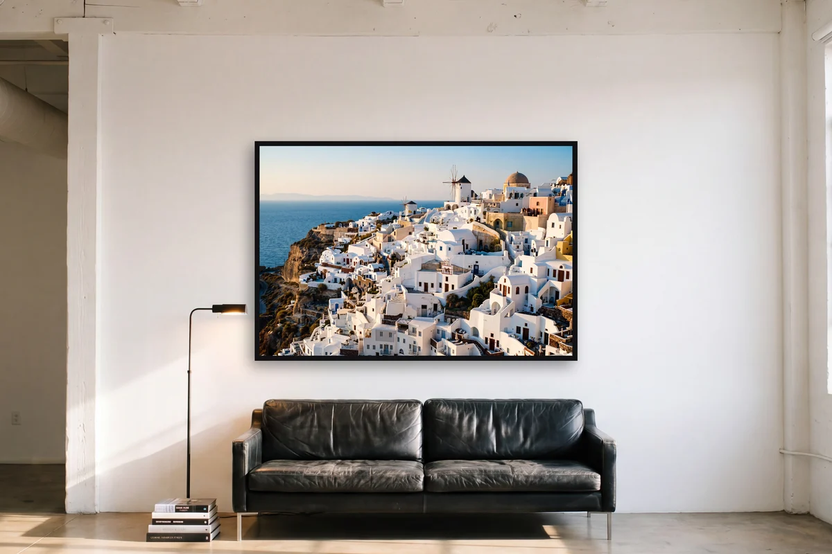 Santorini im Raum